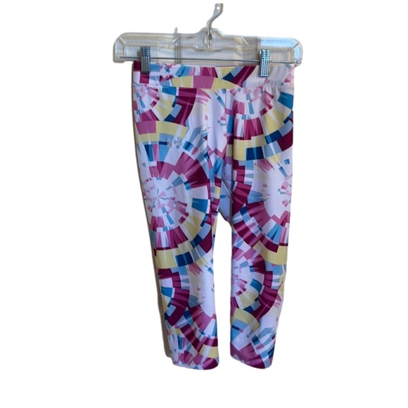 Under Armour Pants - 🌸🌸🌸under armour cropped leggings!